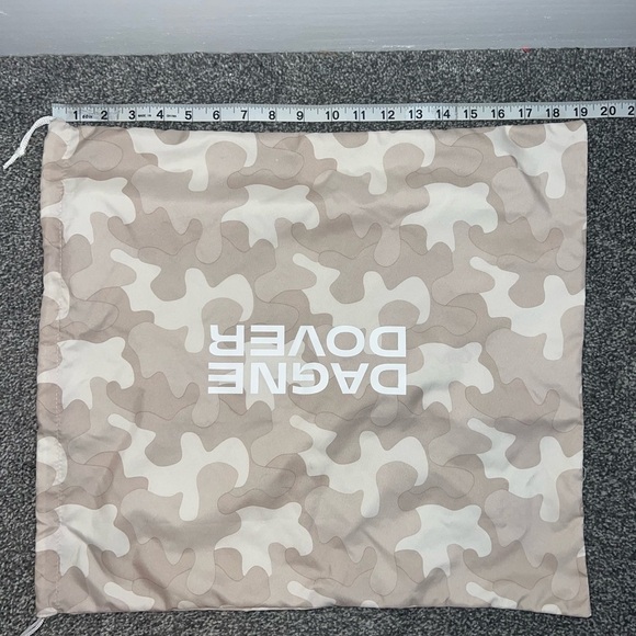 Sold - Picture 4 of 5